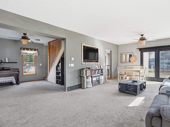 5th image of 326 2nd St