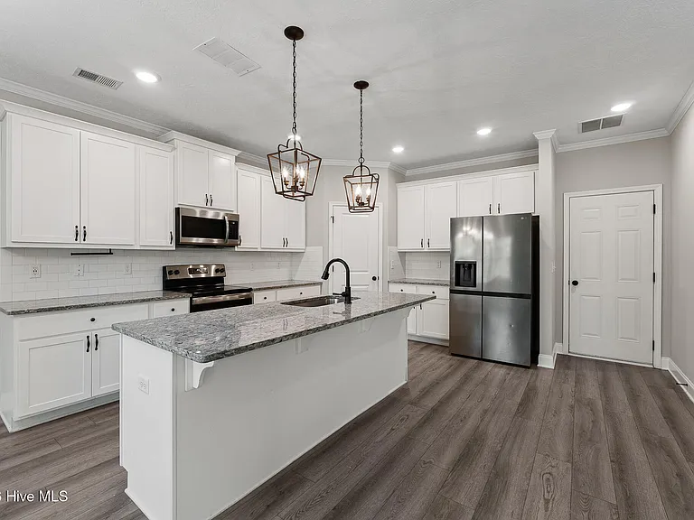 2097 Limerick Ct — Photo 5
