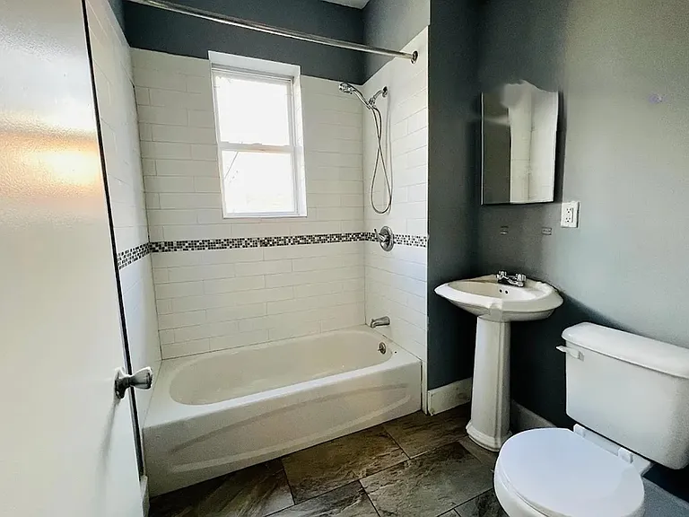 86 Willoughby St #6C — Photo 4
