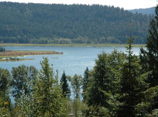 304 Cresthaven Dr, Sandpoint, ID 83864