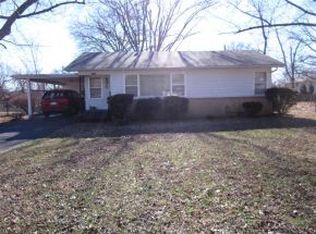 1104 E Highland Ave, Carthage, MO 64836