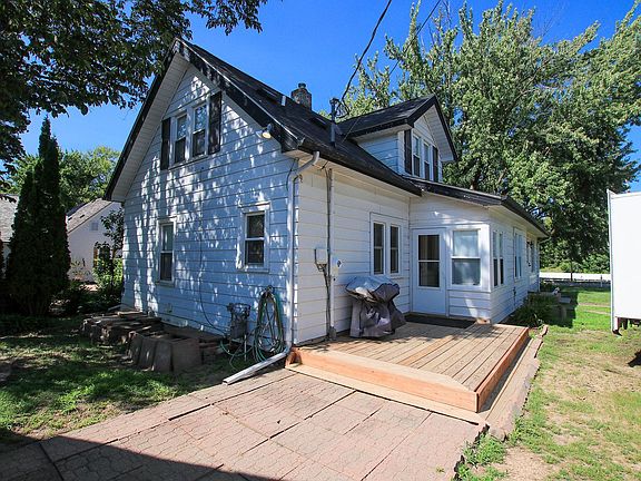 3rd image of 404 White St SE