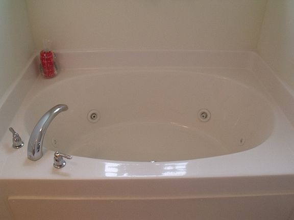 Jetted Tub