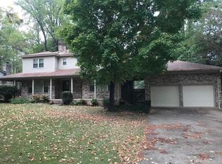 3000 Camelot Dr, Russellville, AR 72801