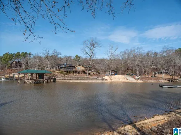 155 Eason Ln, Talladega, AL 35160