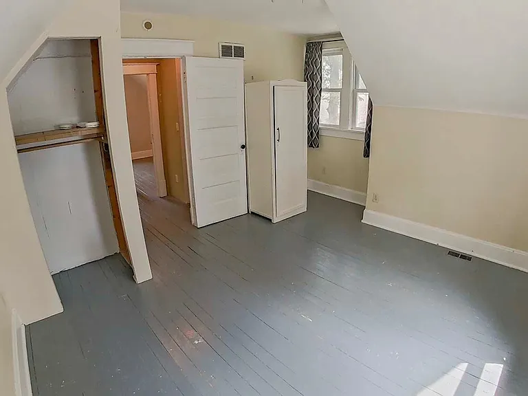522 Colorado St — Photo 6