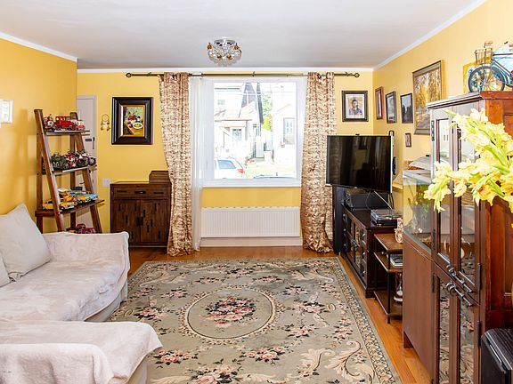 5th image of 34 Glover St
