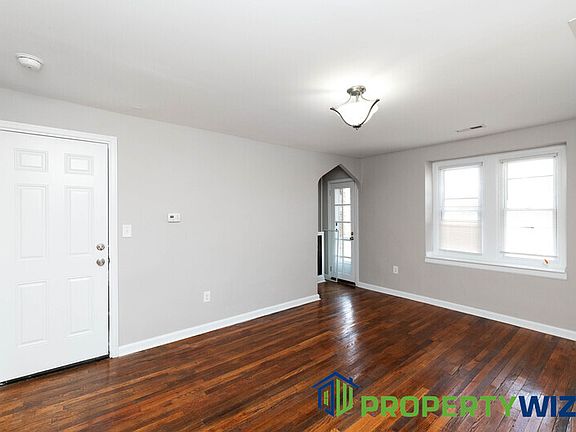 4th image of 4217 Chatham Rd APT B