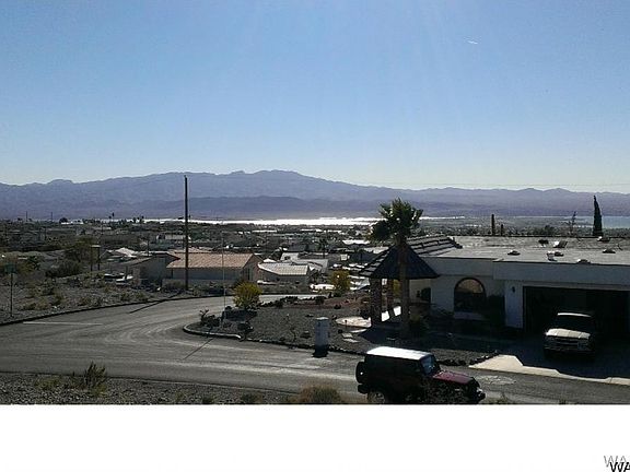 5th image of 960 Desert View Dr