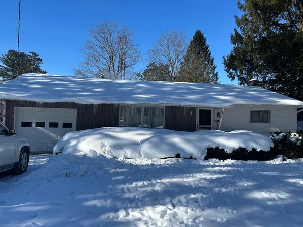 239 School St, Pleasantville, PA 16341