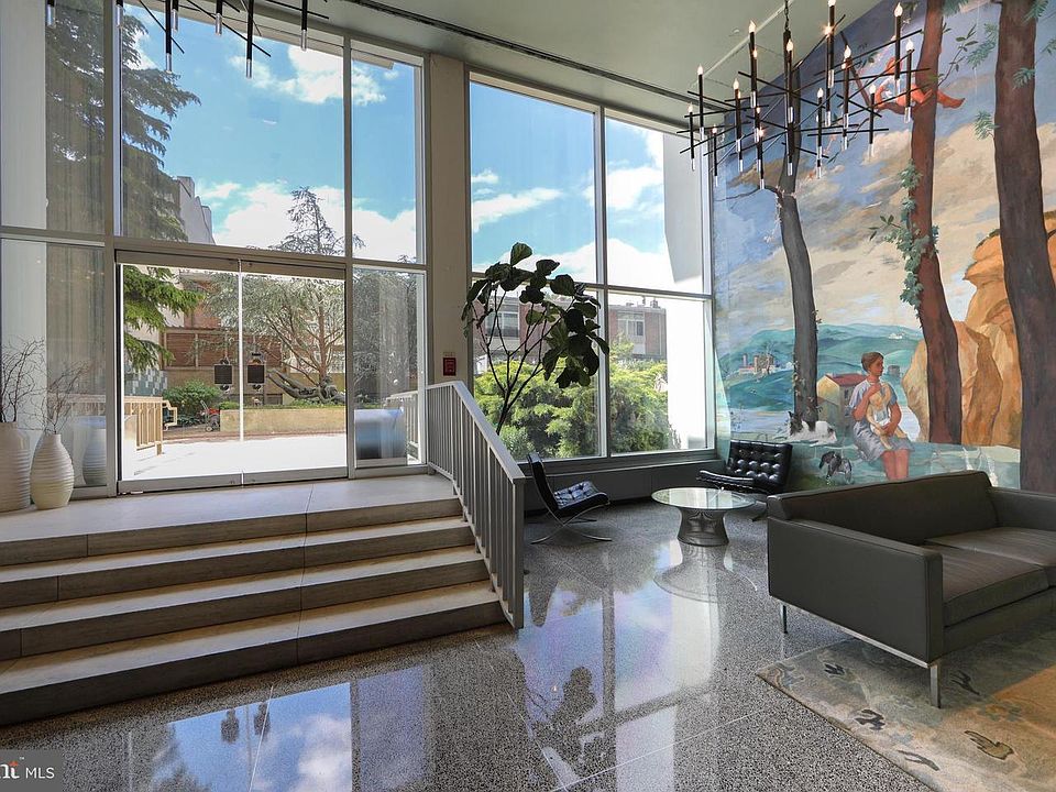 1st image of 604 S Washington Sq APT 306