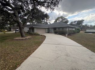 3070 W Bermuda Dunes Dr, Lecanto, FL 34461