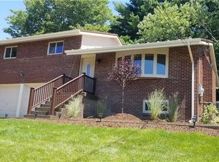 205 Coleen Dr, Pittsburgh, PA 15236