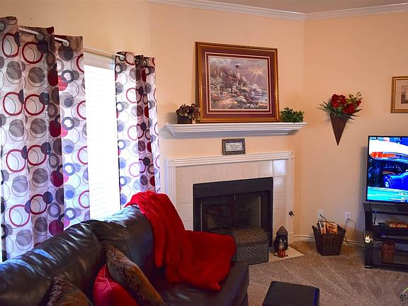 5th image of 5401 Hollytree Dr APT 905