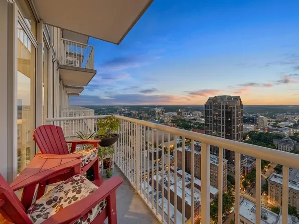 301 Fayetteville St Unit 3104, Raleigh, NC 27601