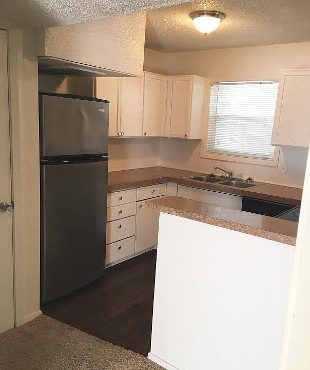 1st image of 5823 Edmond Ave #5823
