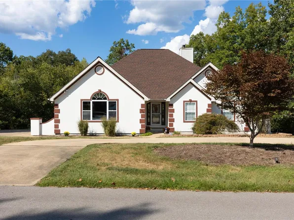 66 Christina Dr, Pevely, MO 63070