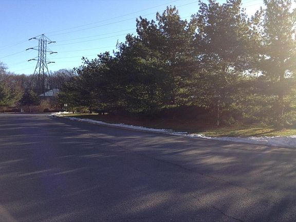5th image of 30 Jordan Ln Unit 38