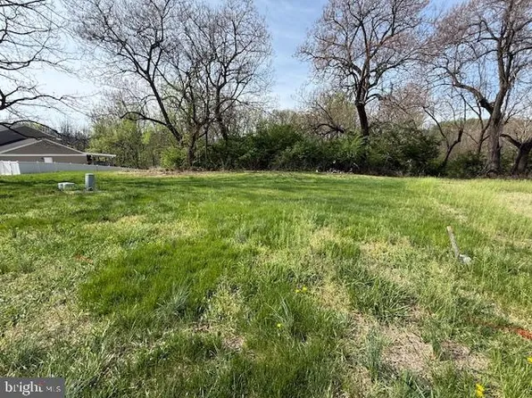 34 Hearthstone Ct, Reading, PA 19606