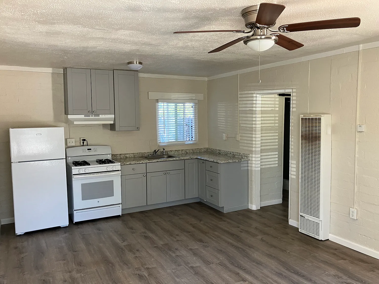 1 bed, 450 sqft, $1,779 — Photo 3