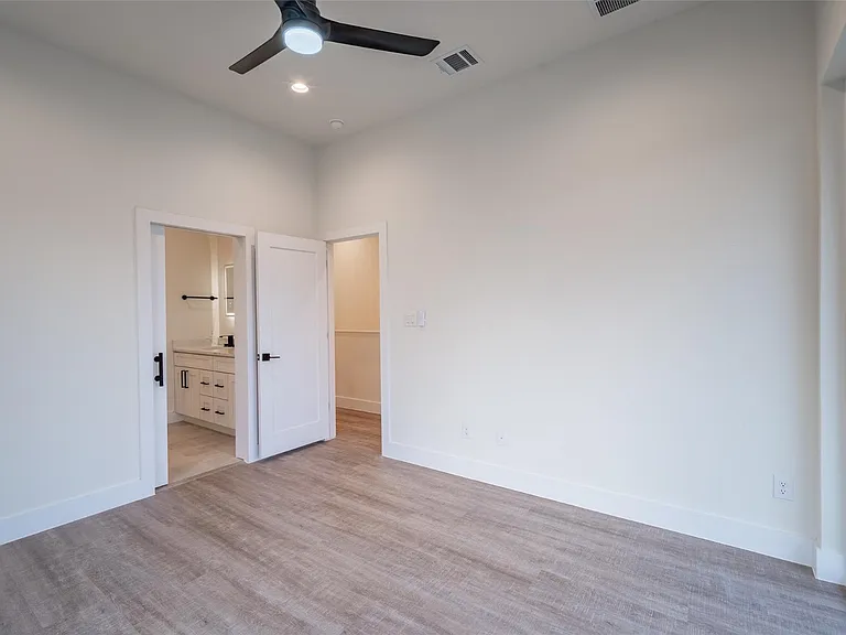 1614 N Fitzhugh Ave #301 — Photo 20