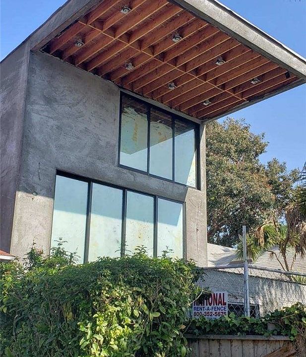 1st image of 1437 Cabrillo Ave