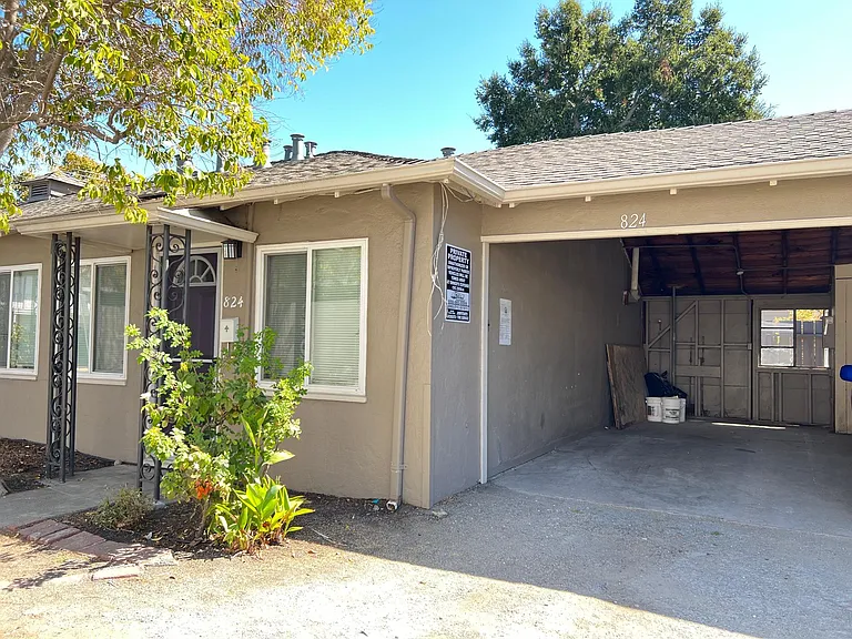 824 Adams St — Photo 13