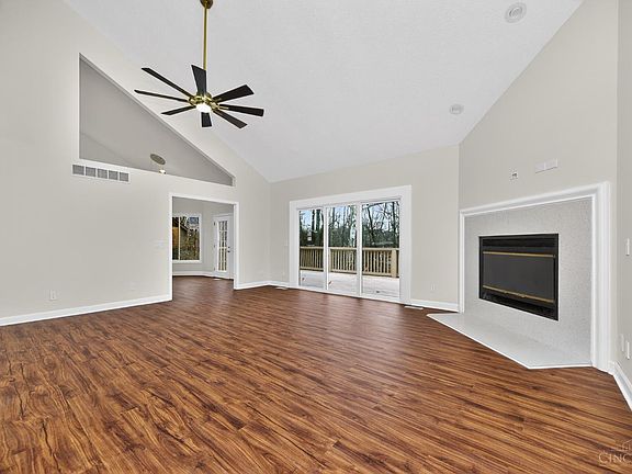 4th image of 811 Wind Bluff Point