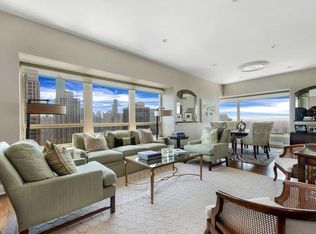 800 N Michigan Ave APT 5801, Chicago, IL 60611