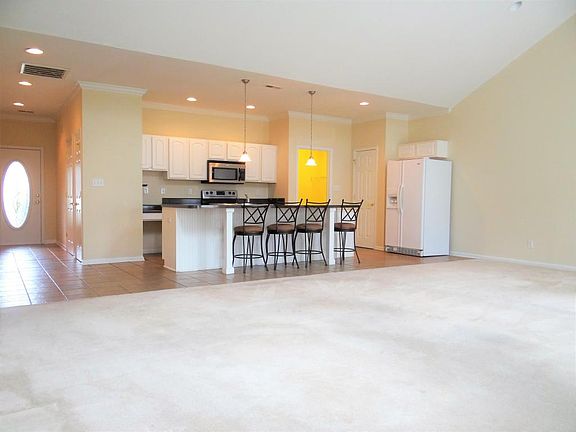 3rd image of 4650 Oak Meadow Way
