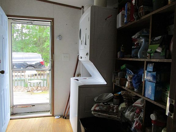 4th image of 9277 Straw Dr