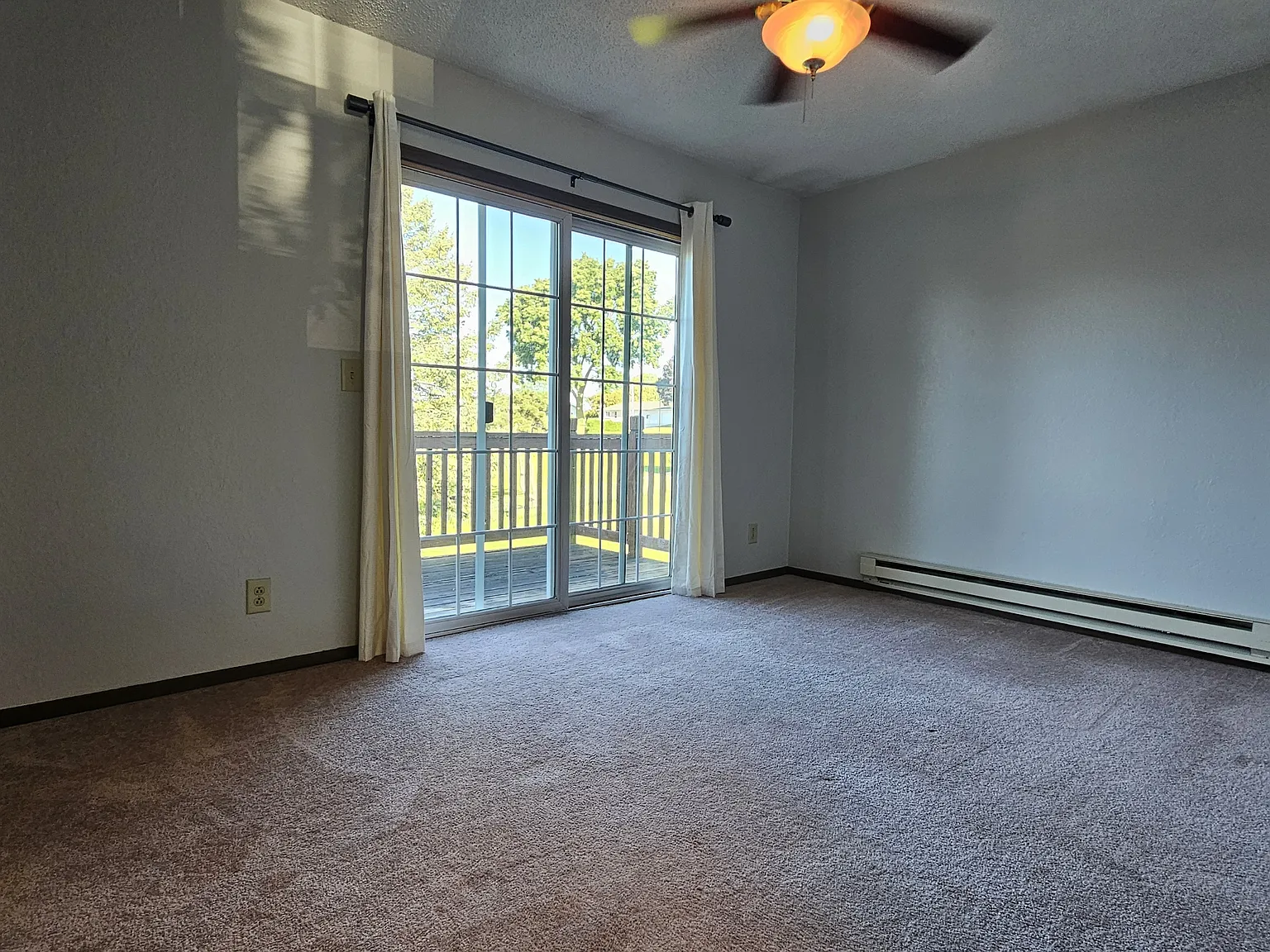 2865 Springreen Drive - 4 — Photo 4