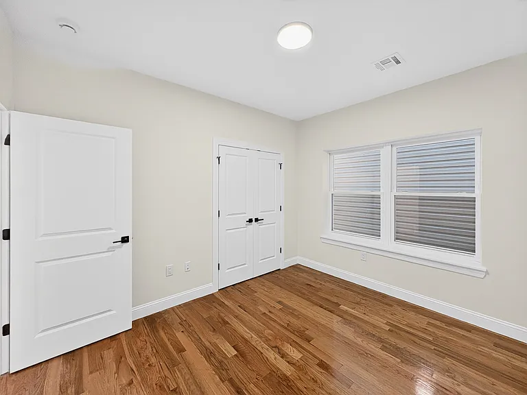 270 Hunterdon St #2 — Photo 8