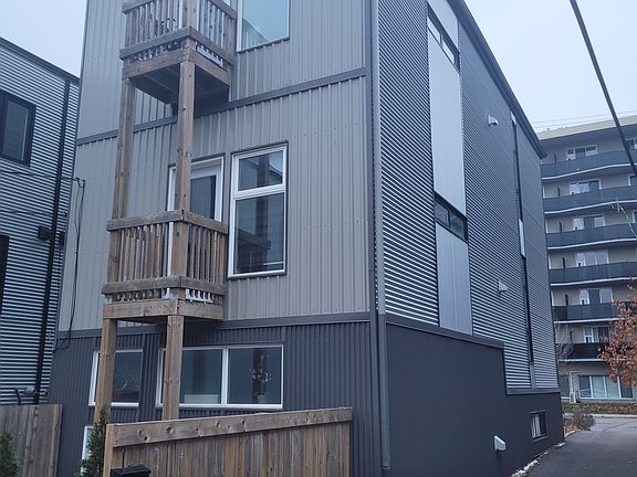 2nd image of 341 Cambridge St N