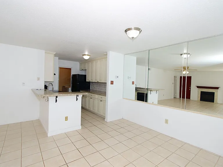 10639 Braes Bend Dr — Photo 5