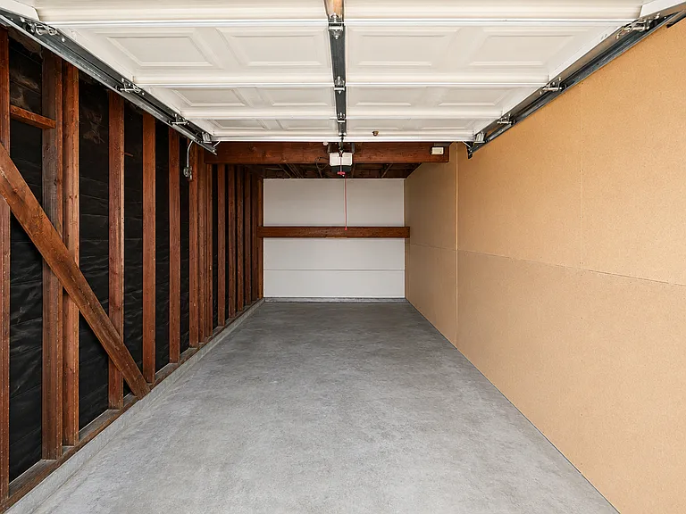 12021 Bailey St #4 — Photo 33