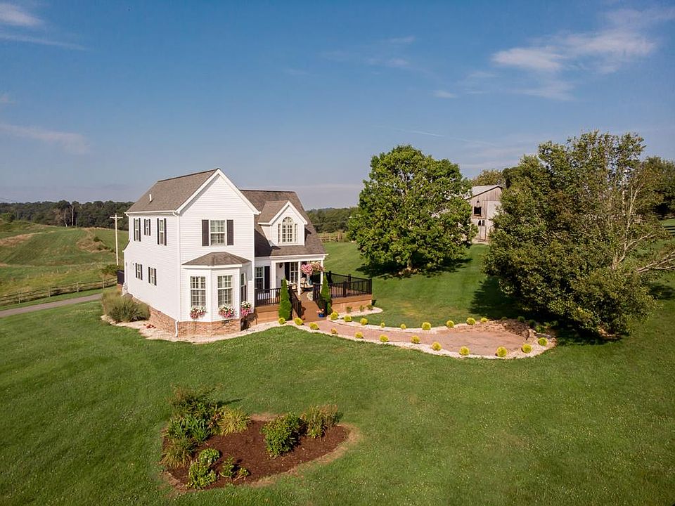 1st image of 28414 Hawthorne Dr
