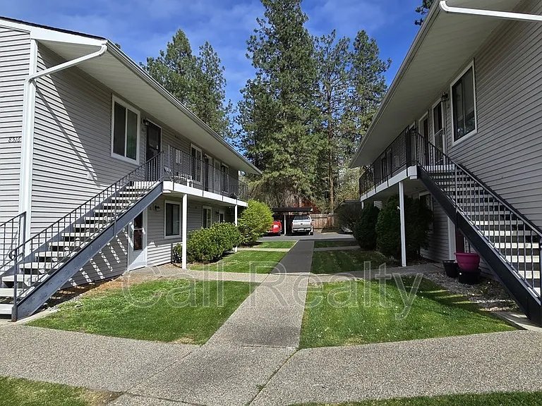 8516 N Mayfair St #18 — Photo 9