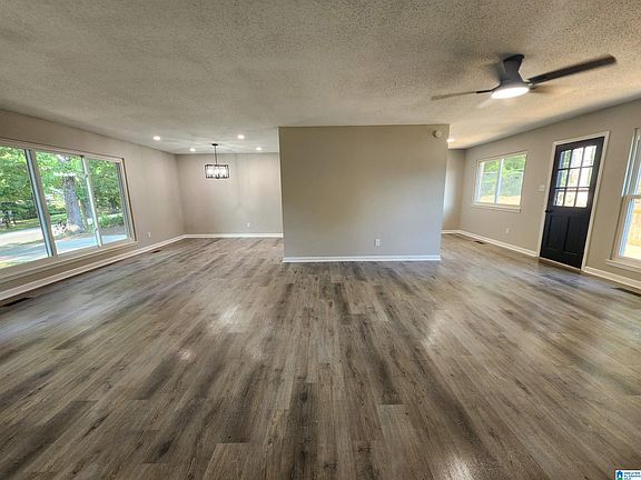 3rd image of 20595 Faynell Cir
