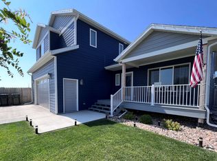 1520 Dacar St, Belle Fourche, SD 57717