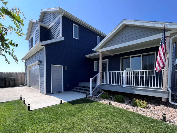 1520 Dacar St, Belle Fourche, SD 57717