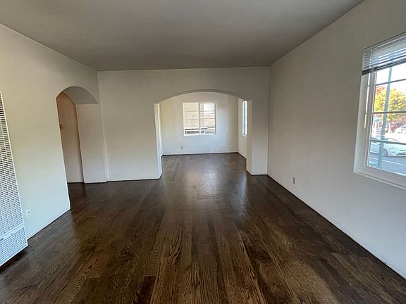 4th image of 722 Santa Clara Ave #D