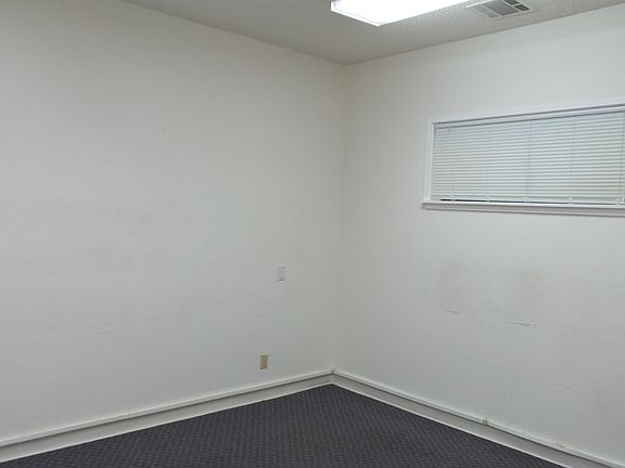5th image of 2260 Gladstone Dr Suite 1