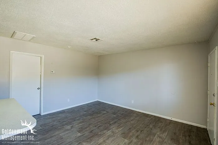 425 N Decatur Blvd #4 — Photo 6