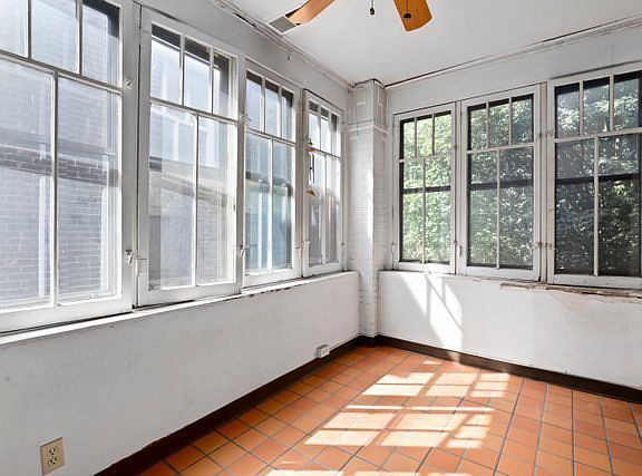 5th image of 5451 N Kenmore Ave #4