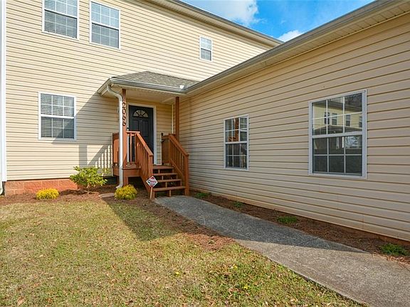 4th image of 2066 Tilson Rd