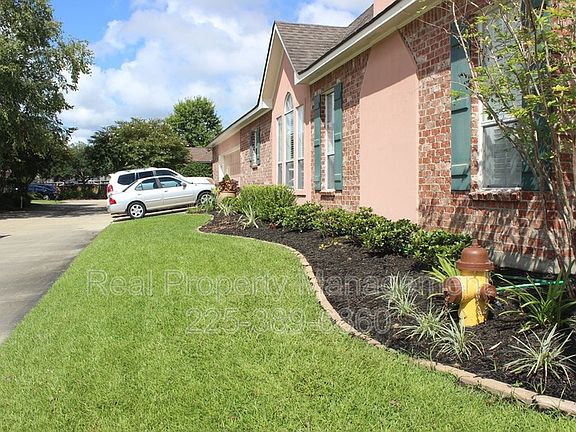 2nd image of 3938 Garden View Dr
