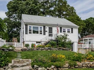 345 Capron Farm Dr, Warwick, RI 02886