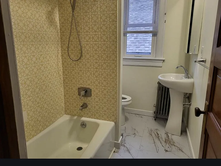 715 Hemlock St #2 — Photo 3