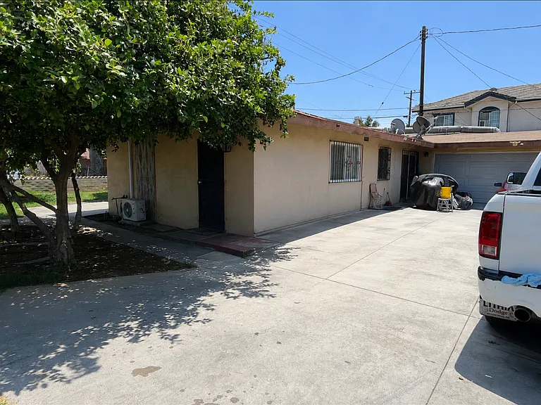 2354 Bryce Rd — Photo 2